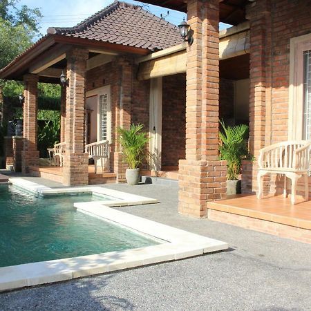 Villa Mayong Uluwatu Eksteriør billede